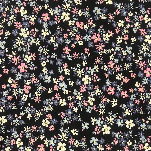 CECE Woman’s V - neck  pull on Vibrant blooms Midi dress - Picture 3 of 16